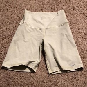 ALO yoga long short high waist faded size M
